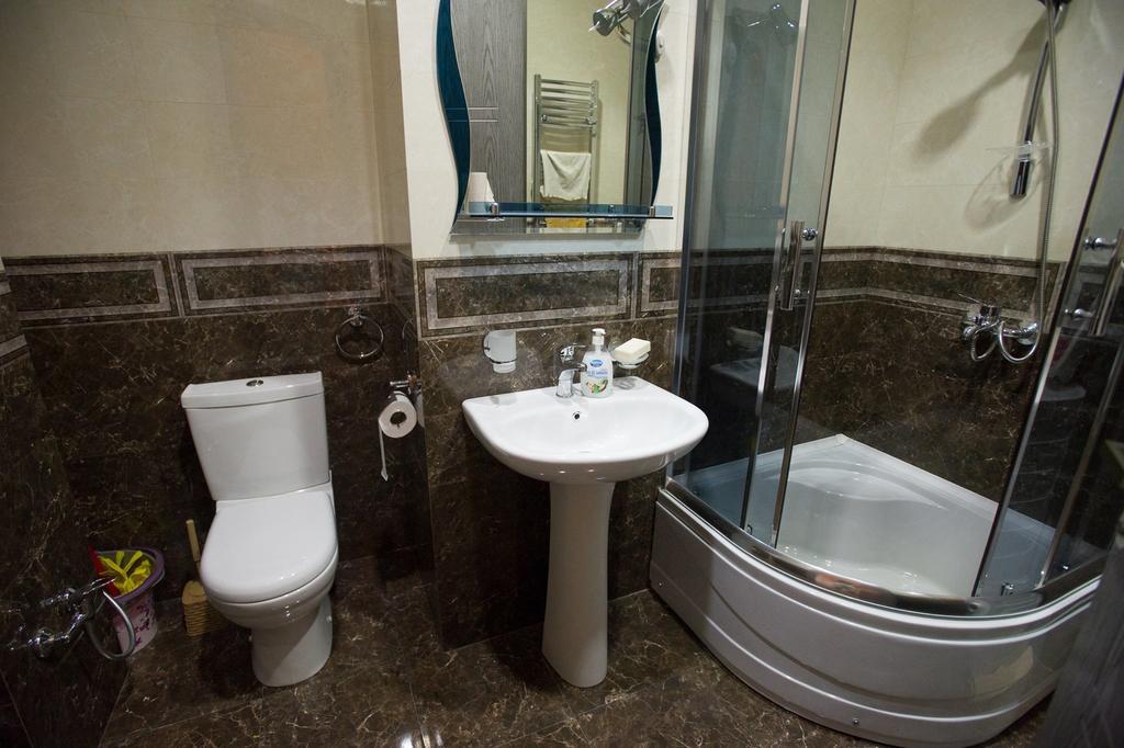 Batumi Appartments Стая снимка